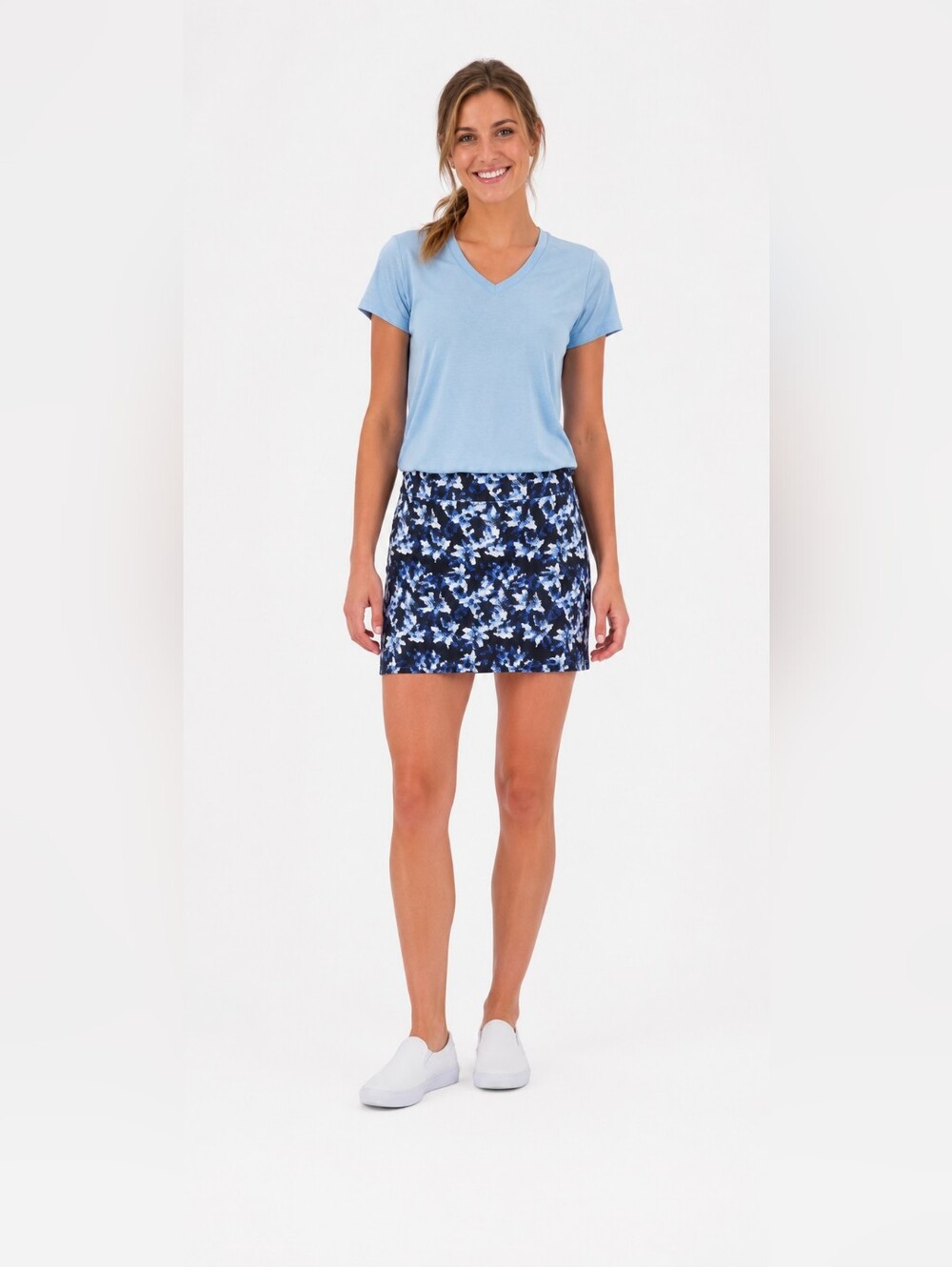Women's Blue Floral Athletic Skort Skirt Shorts Size Medium NWT Golf Tennis NWT